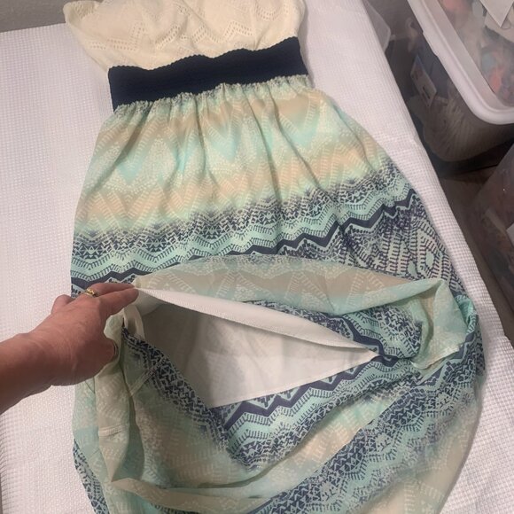 (F-164)Womens Strapless Maxi Dress  M Blue White Pattern Smocked Waist Summer - Picture 7 of 8